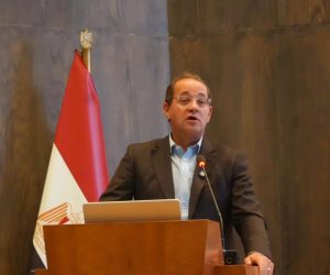 كجوك.. فى تكريم الطلاب المتفوقين من أبناء العاملين بوزارة المالية: شكرًا لأبنائنا وبناتنا ولأسرهم.. «المستقبل أمامكم.. وبكرة بكم أفضل»