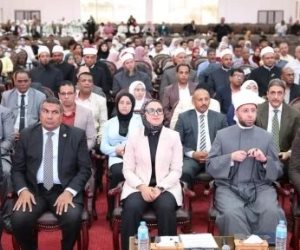 وزير الأوقاف ومحافظ الوادي الجديد يفتتحان 3 مساجد