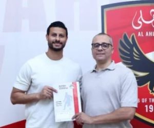 الأهلى يجدد عقد محمد الشناوى لـ2028