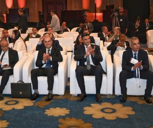 وزير الصناعة: تطوير سلاسل قيمة متكاملة لقطاع التعدين وربط الاستخراج بالتصنيع