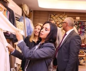 وزيرة التضامن تفتتح معرض صندوق دعم الصناعات الريفية والبيئية بالعجوزة
