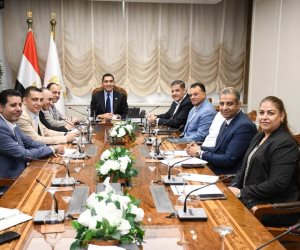 وزير الشباب والرياضة يعقد اجتماعًا مع مديري مديريات الشباب والرياضة بالمحافظات