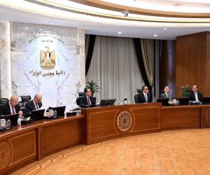 رئيس الوزراء يترأس الاجتماع الأسبوعي للحكومة.. ويوجه بمواصلة التعاون والتنسيق الفعال مع أعضاء مجلس النواب