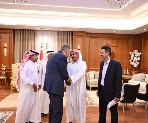 محافظ جنوب سيناء يلتقي مشايخ وعواقل المحافظة لبحث مطالب المواطنين واحتياجاتهم  (صور) 