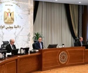 رئيس الوزراء يوجه برصد ما يُثار بشأن موارد الدولة من النقد الأجنبى