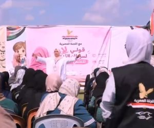 اللجنة المصرية في غزة تواصل حملة «أكتوبر الوردي» بين مخيمات النازحين لنشر الوعي بسرطان الثدي (فيديو)