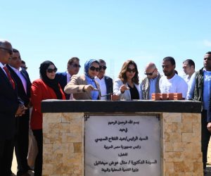 وزيرة التنمية المحلية والبيئة ومحافظ الوادي الجديد تضعان حجر أساس للمجمع الرائد لصناعات التمور بواحة الشوربجي