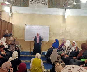 "البحوث الإسلاميَّة" يواصل دروسه الدعويَّة بلغة الإشارة للصُّم وضعاف السمع بالجامع الأزهر