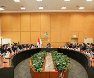 وزيرة الإسكان تتابع مستجدات ملف تقنين الأراضي في المدن الجديدة
