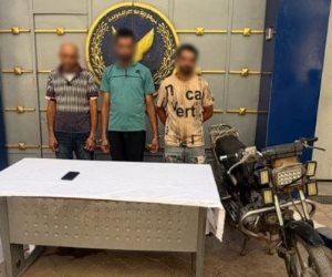 ضبط المتهمين بسرقة دراجة نارية ومساومة مالكها على إعادتها بكفر الشيخ