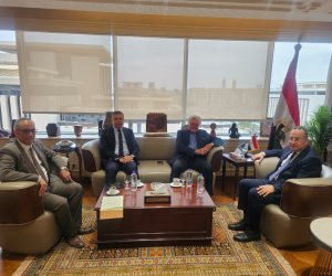 وزير التعليم العالى والقائم بأعمال وزير الثقافة يبحث الاستعدادات النهائية لمهرجان القاهرة السينمائي الدولي في دورته الـ47