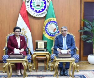  نائب وزير الصحة تتفقد المنشآت الصحية بالدقهلية وتوجه بتحسين أداء خدمات رعاية الأم والطفل