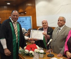 كلية الدراسات الأفريقية العليا بجامعة القاهرة تكرم الباحث نبيل حسن لتفوقه البحثي