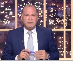 نشأت الديهي: مصر قيمة كبيرة والحفاظ على استقرارها مسؤولية وطنية