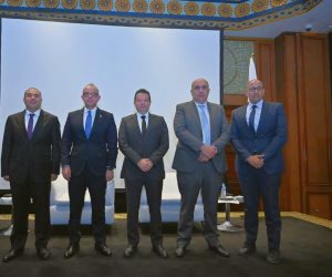 وزير الاستثمار: تطوير خدمات المستثمرين وتسريع حل مشكلاتهم وتعزيز جهود الترويج للصادرات المصرية للأسواق الدولية
