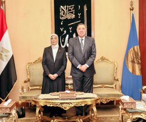 رئيسة هيئة النيابة الإدارية تلتقي رئيس المحكمة الدستورية العليا 