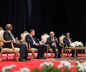 أنطونيو غويتريش يلقي محاضرة تذكارية بجامعة القاهرة احتفالا بيوم الأمم المتحدة.. ويؤكد: مصر جسر للتواصل بين الشعوب والحضارات
