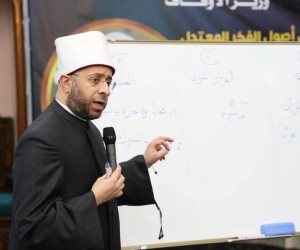 وزير الأوقاف يفتتح دورتي الفكر المعتدل وتحسين الأداء اللغوي لأئمة الجيزة