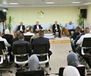 رئيس الوزراء يلتقي طلاب الجامعات بالمحافظة ويؤكد: استعراض ما تحقق من إنجازات لا يعني أن الدولة نجحت في حل جميع المشكلات