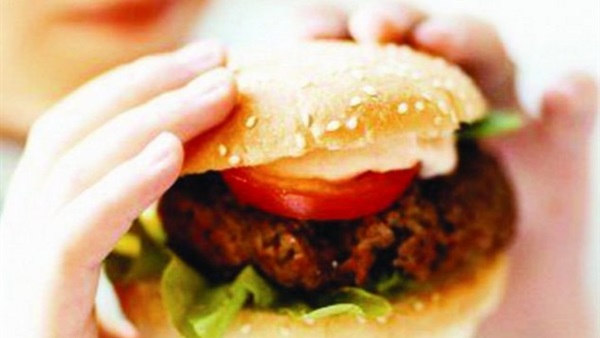 دراسة: الوجبات السريعة لا تضر القلب