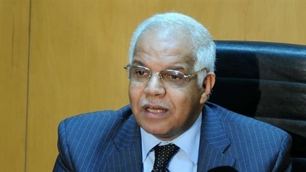 محافظ القاهرة: 1500 بائع سيطروا  على شوارع حلوان قبل الثورة 