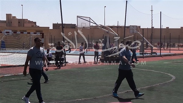 «خالد بيبو» يشارك باليوم الرياضى مع طلاب جامعة «MSA»