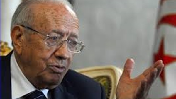 «السبسي» يحضر العرض العسكري بمناسبة انتصارات  أكتوبر غدا 