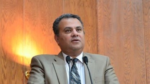 اندريا زكى يهنى البابا تواضروس،وابراهيم اسحق بعيد القيامة