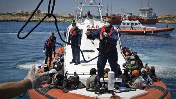 إيطاليا تنقذ 26 مهاجرًا غير شرعي قبالة سواحل ليبيا