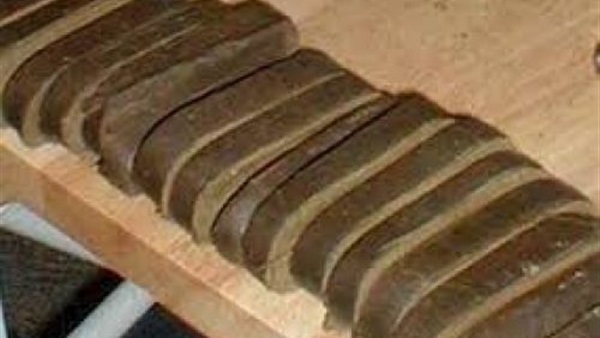 ضبط 18 قطعة حشيش بحوزة عاطلين بالمنيا