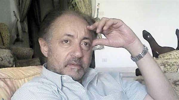 عبد العزيز مخيون يستنكر اقتحام الأمن مبنى «الصحفيين» 