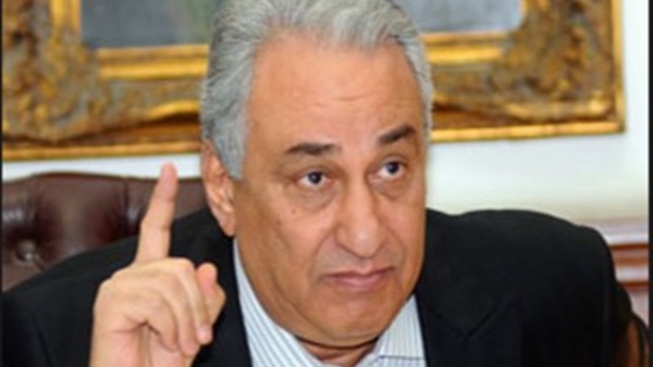 انتفاضة «الصحفيين» في وجه «القمع» تثير المدافعين عن «الحريات»..«الميرغني»:ممارسات الأمن «مفلسة»..نقيب «المحامين»:معركتنا واحدة..«صباحي» يطالب باعتذار «السيسي» ويهتف «نقابتنا قوية»..و«الأسواني»:سننتصر