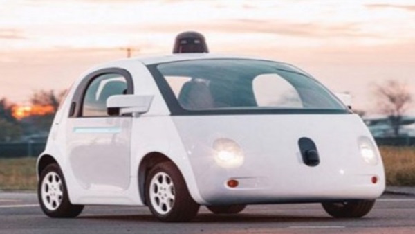«جوجل» تتعاون مع «Fiat» لإنتاج 100 سيارة ذاتية القيادة 