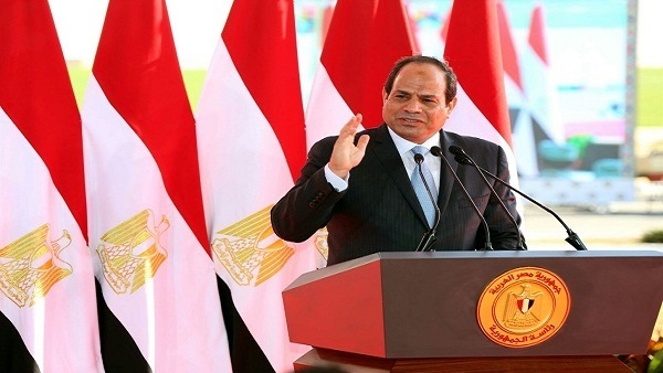 «السيسي»: اللي ياخد 2000 قرار في عامين ونصف ميخافش