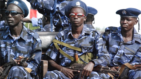 محام سوداني يندد باقتحام قوات الأمن مكتبه واعتقالها طلابًا