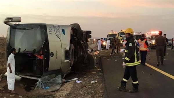 تفاصيل مصرع 4 في انقلاب حافلة «معتمرين» في السعودية