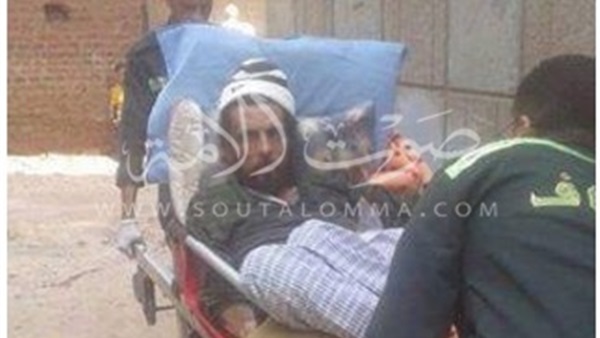 بالصور.. الاعتداء على مواطن ومحاولة سرقة أعضائه بـ«البدرشين»