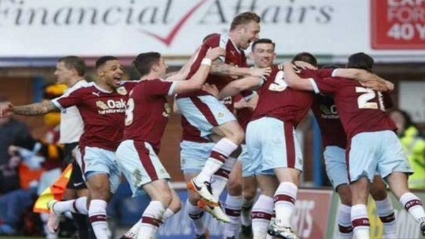 «بيرنلي» يتوج رسمياً بلقب دوري الدرجة الأولى الإنجليزي