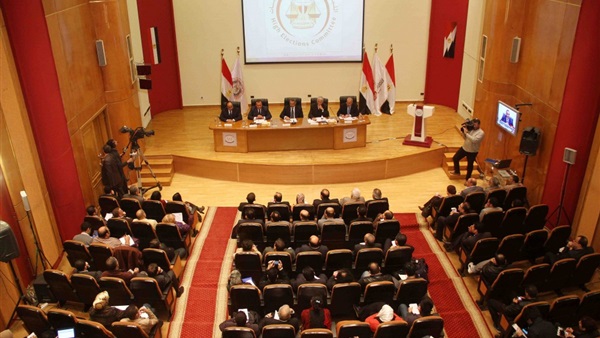 شكاوى للعليا للانتخابات  بسبب تأخر فتح اللجان  