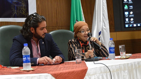 طلبة إعلام القاهرة يدشنون ندوة بعنوان «الهجرة مش الحل»