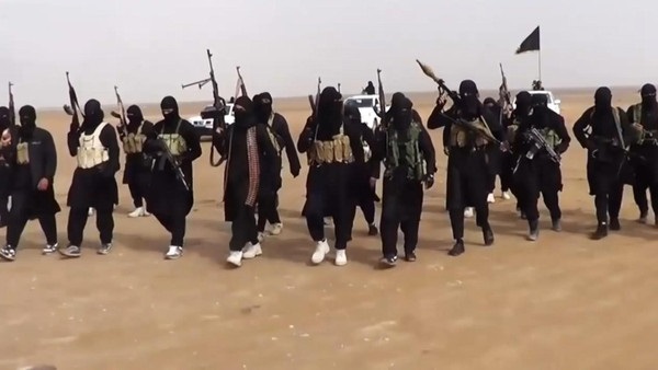 94 قتيلا في ثلاثة اعتداءات في بغداد تبناها «داعش»