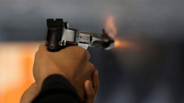 أمين شرطة يطلق النار على شخصين بالبحيرة 