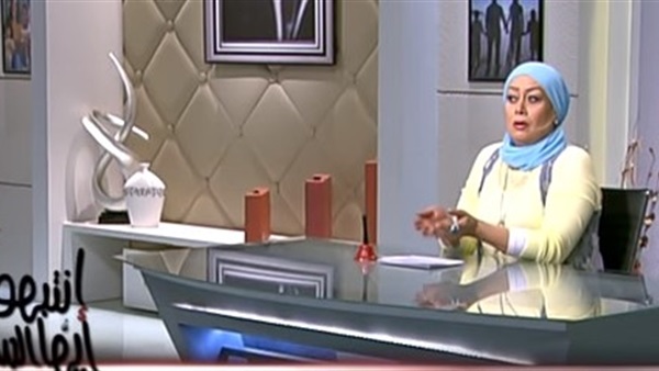 بالفيديو.. هاله فاخر: انا مضيت فيلمين للسبكي