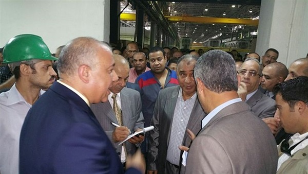بالصور.. وزير النقل يتفقد ورش الخط الثانى لمترو الانفاق