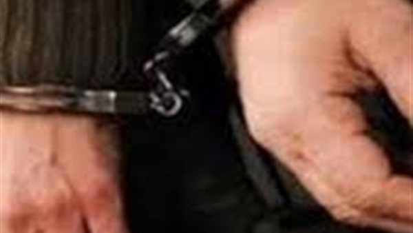 ضبط مسجل خطر بحوزتة سلاح بشبرا الخيمة