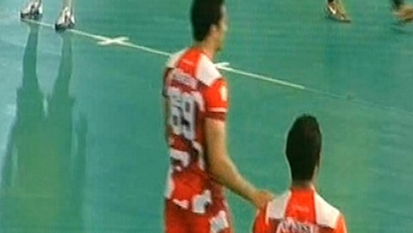 الشوط الأول.. الترجي يتقدم على الزمالك «14-13» في النهائي الأفريقي لليد