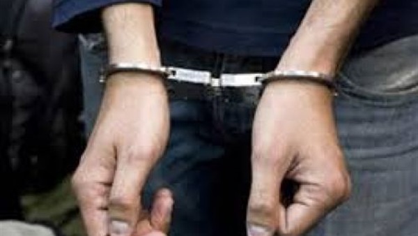 ضبط مقاول هارب من 45 حكم بكمين السلام 