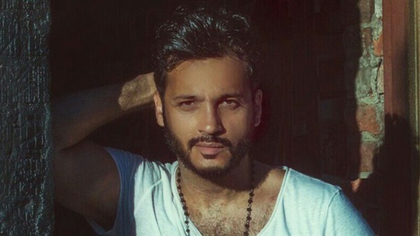 إيساف يستعد لطرح ألبومه الجديد