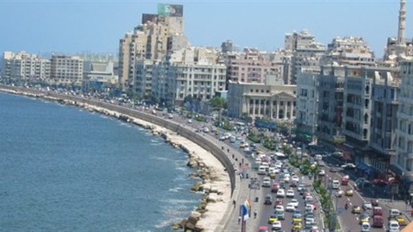 مديرية الطرق بالإسكندرية تواصل أعمال الرصف والترميم بأحياء المحافظة