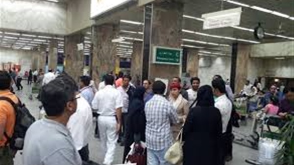 أمن المطار يلقي القبض على 14 شابا قبل سفرهم 